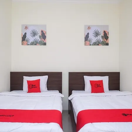RedDoorz near Kawasan Bandara Ahmad Yani Semarang 2-3